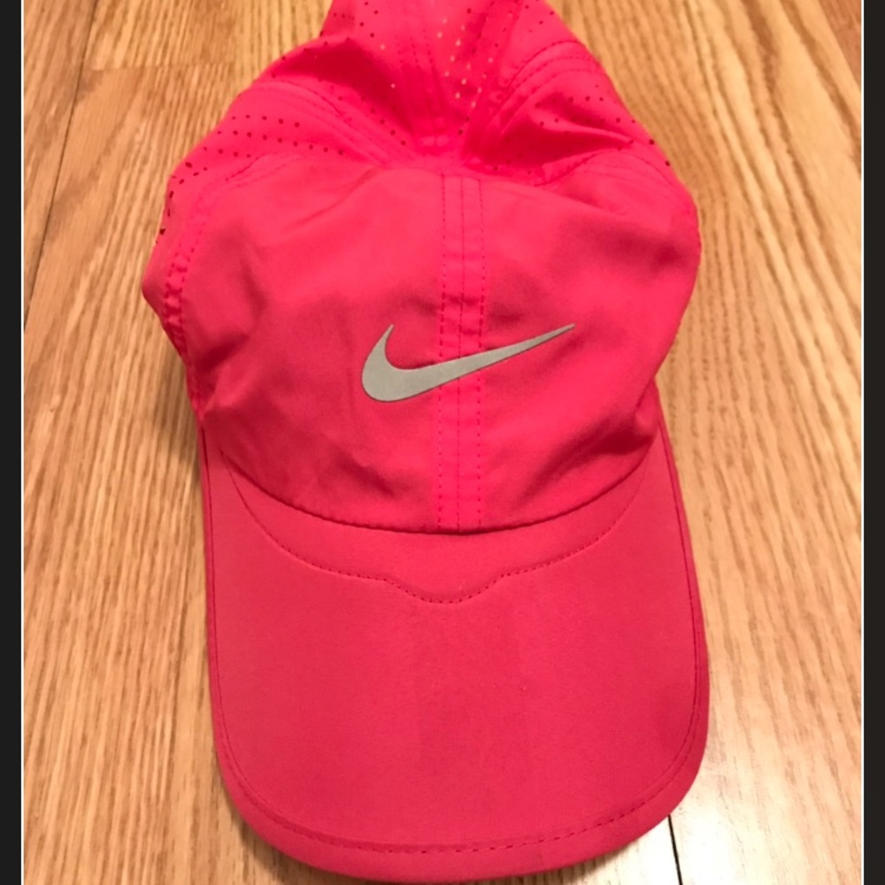 Women’s Nike Hat